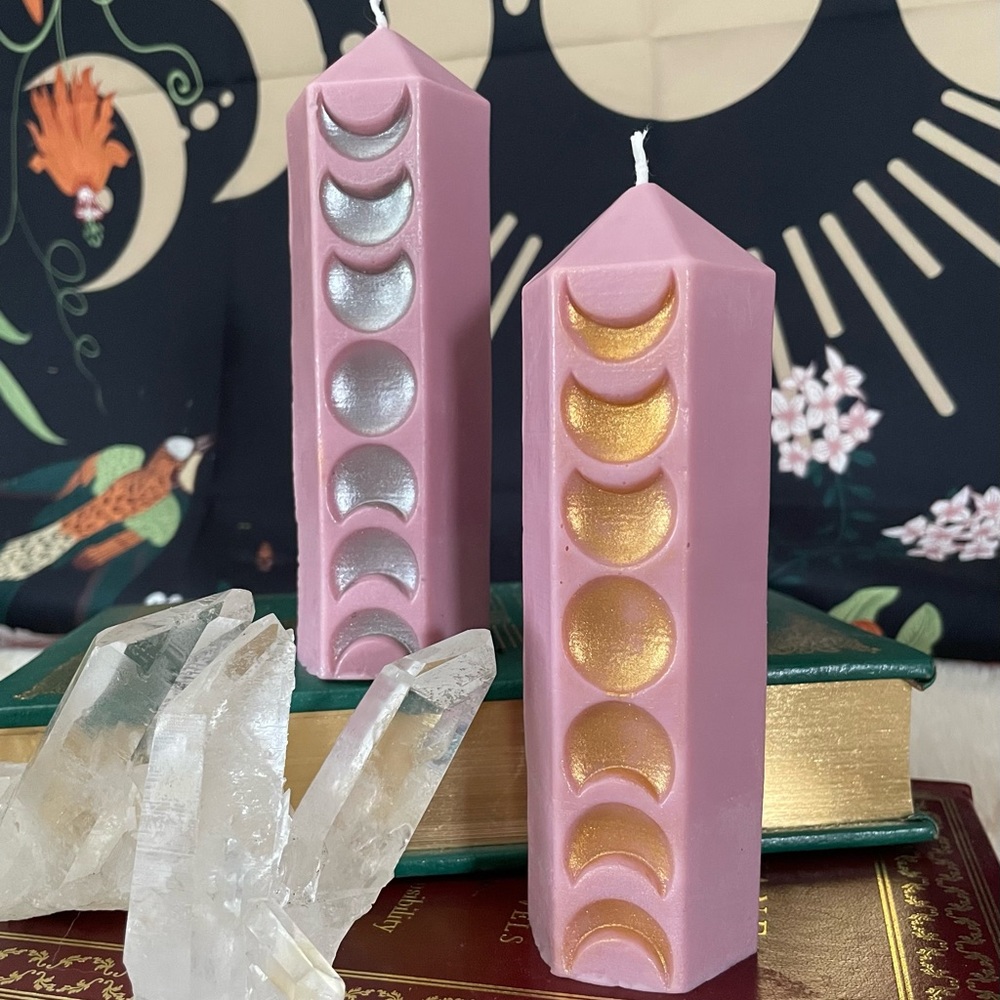 Moon phase candle -Love
